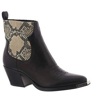 Dolce Vita Silver Tip Black Boots 6